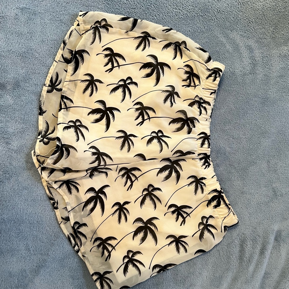 Palm tree shorts